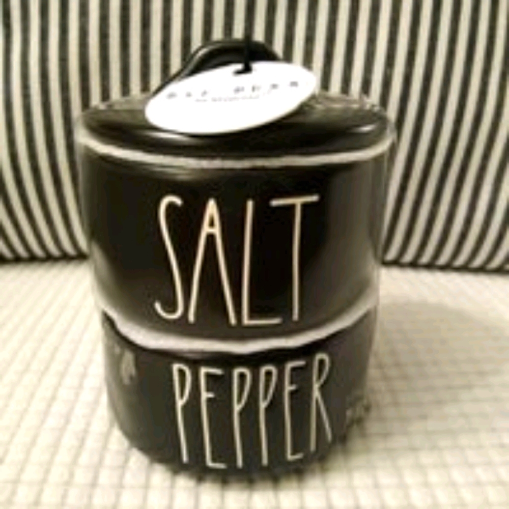 Rae dunn salt and paper stackable